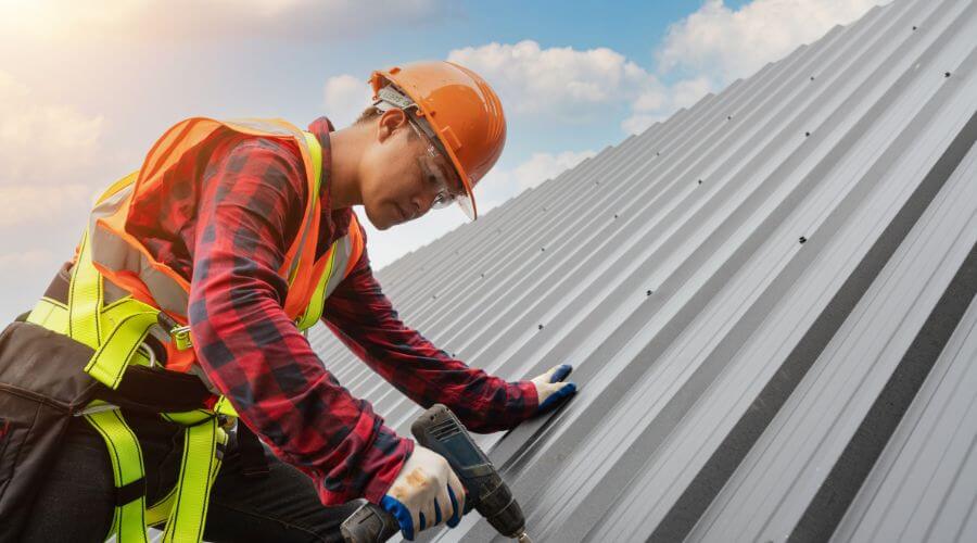 Expert Emergency Roof Repairs services in Saint Croix Falls, WI